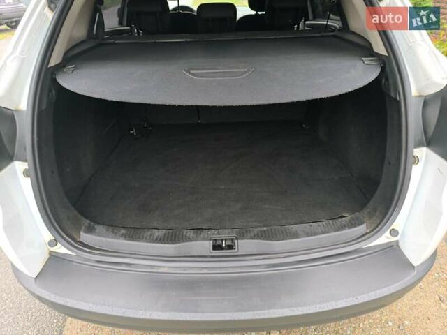 Білий Рено Меган, об'ємом двигуна 1.46 л та пробігом 302 тис. км за 7250 $, фото 11 на Automoto.ua