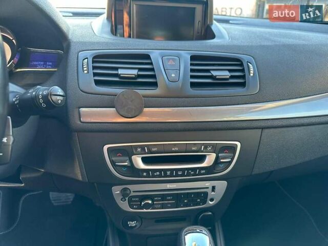 Рено Меган 2014 в Нововолынск на Automoto.ua Белый Рено Меган, объемом двигателя 1.5 л и пробегом 244 тыс. км за 9700 $, фото 16 на Automoto.ua