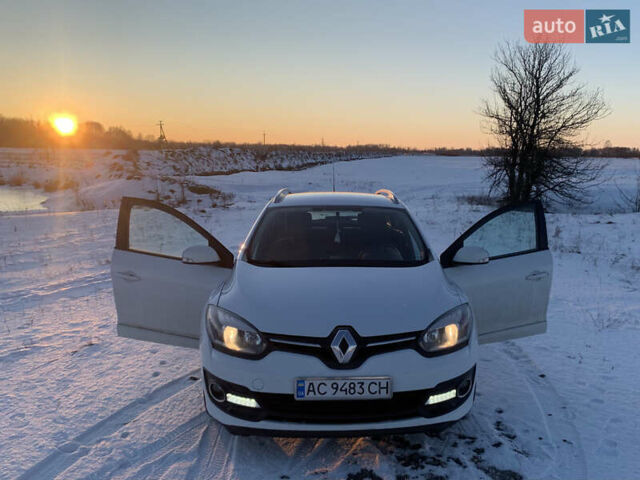 Белый Рено Меган, объемом двигателя 1.46 л и пробегом 228 тыс. км за 7500 $, фото 5 на Automoto.ua