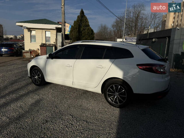 Белый Рено Меган, объемом двигателя 1.46 л и пробегом 178 тыс. км за 8550 $, фото 20 на Automoto.ua