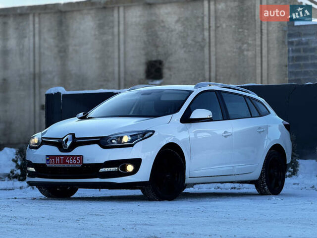 Белый Рено Меган, объемом двигателя 1.5 л и пробегом 261 тыс. км за 7999 $, фото 1 на Automoto.ua