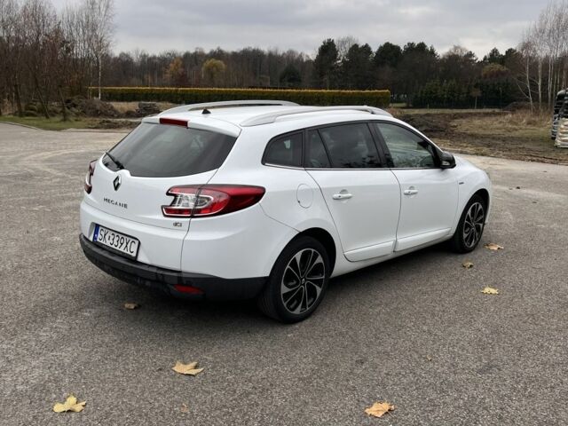 Белый Рено Меган, объемом двигателя 1.6 л и пробегом 167 тыс. км за 2600 $, фото 11 на Automoto.ua