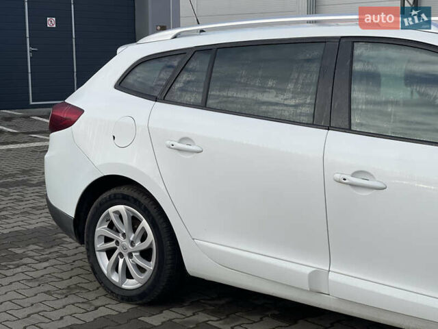 Білий Рено Меган, об'ємом двигуна 1.5 л та пробігом 225 тис. км за 9700 $, фото 5 на Automoto.ua