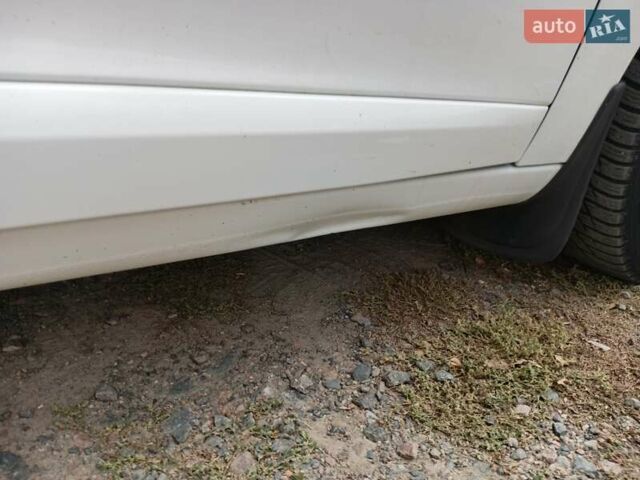 Рено Меган 2014 в Полтаве на Automoto.ua Белый Рено Меган, объемом двигателя 1.46 л и пробегом 320 тыс. км за 7800 $, фото 10 на Automoto.ua