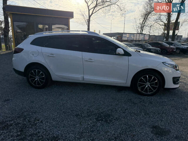 Белый Рено Меган, объемом двигателя 1.46 л и пробегом 178 тыс. км за 8550 $, фото 41 на Automoto.ua