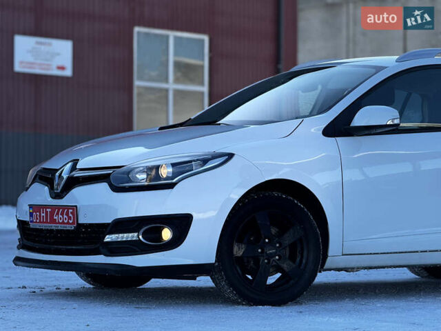 Белый Рено Меган, объемом двигателя 1.5 л и пробегом 261 тыс. км за 7999 $, фото 2 на Automoto.ua
