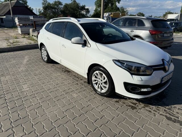 Белый Рено Меган, объемом двигателя 1.5 л и пробегом 230 тыс. км за 7098 $, фото 2 на Automoto.ua
