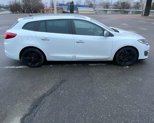 Белый Рено Меган, объемом двигателя 2 л и пробегом 230 тыс. км за 12500 $, фото 3 на Automoto.ua