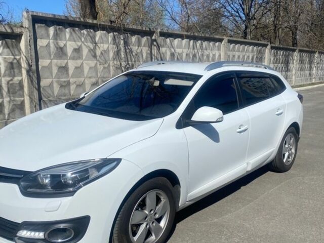 Білий Рено Меган, об'ємом двигуна 1.5 л та пробігом 290 тис. км за 8000 $, фото 2 на Automoto.ua