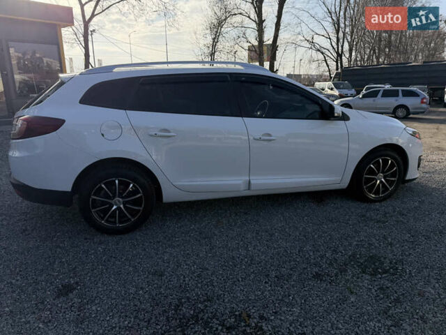 Белый Рено Меган, объемом двигателя 1.46 л и пробегом 178 тыс. км за 8550 $, фото 38 на Automoto.ua