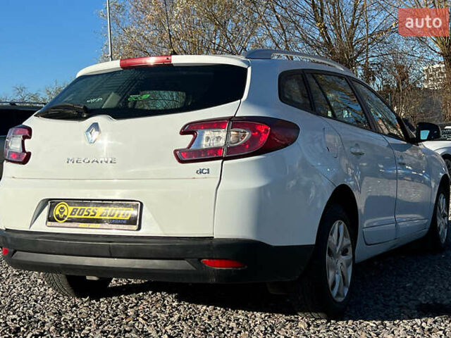Белый Рено Меган, объемом двигателя 1.5 л и пробегом 206 тыс. км за 8500 $, фото 5 на Automoto.ua