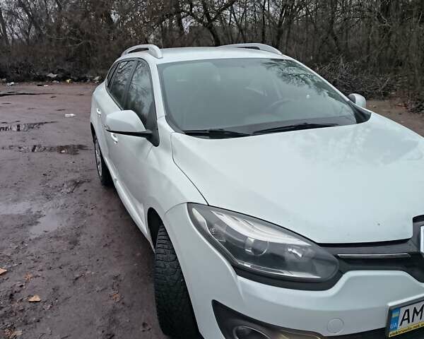 Белый Рено Меган, объемом двигателя 1.46 л и пробегом 279 тыс. км за 7800 $, фото 1 на Automoto.ua
