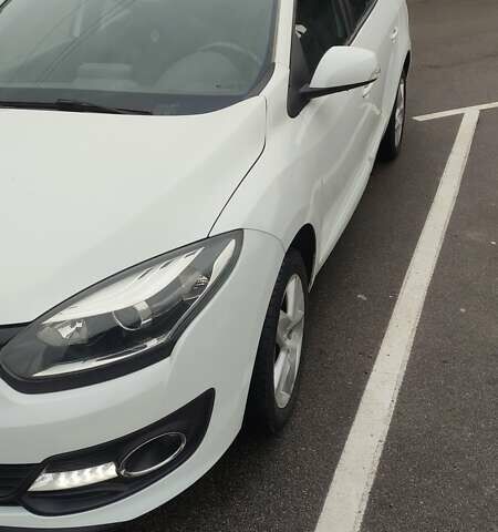 Белый Рено Меган, объемом двигателя 1.46 л и пробегом 234 тыс. км за 8500 $, фото 14 на Automoto.ua