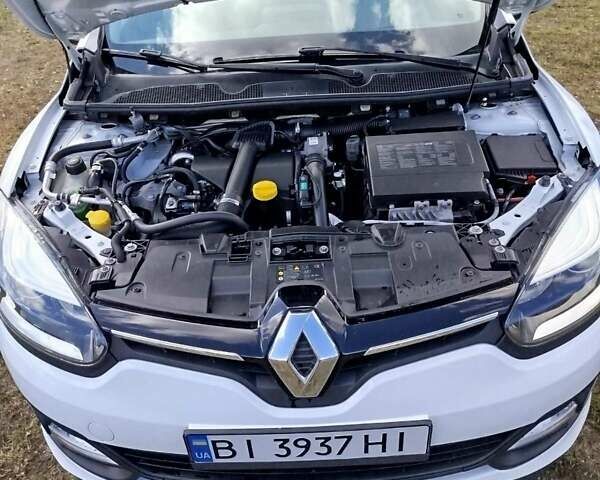 Белый Рено Меган, объемом двигателя 1.5 л и пробегом 208 тыс. км за 8900 $, фото 8 на Automoto.ua