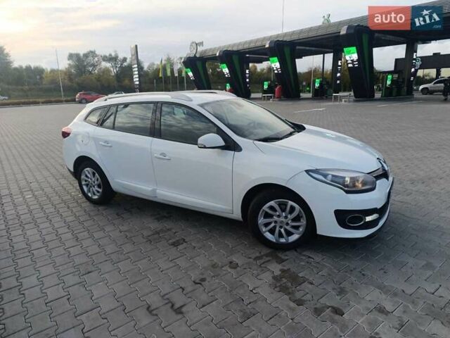 Рено Меган 2014 в Стрые на Automoto.ua Белый Рено Меган, объемом двигателя 1.6 л и пробегом 227 тыс. км за 8300 $, фото 3 на Automoto.ua