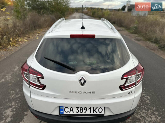 Белый Рено Меган, объемом двигателя 1.6 л и пробегом 217 тыс. км за 8750 $, фото 10 на Automoto.ua