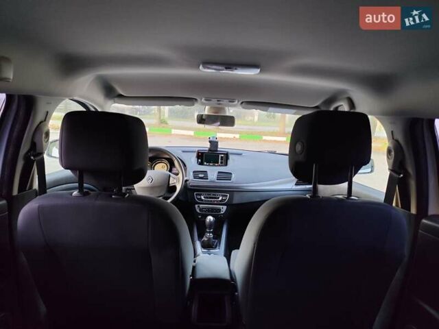 Білий Рено Меган, об'ємом двигуна 1.5 л та пробігом 165 тис. км за 8150 $, фото 43 на Automoto.ua