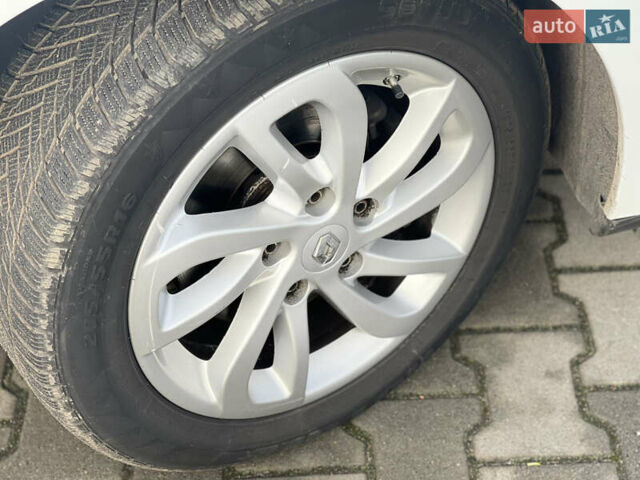 Білий Рено Меган, об'ємом двигуна 1.5 л та пробігом 225 тис. км за 9700 $, фото 14 на Automoto.ua