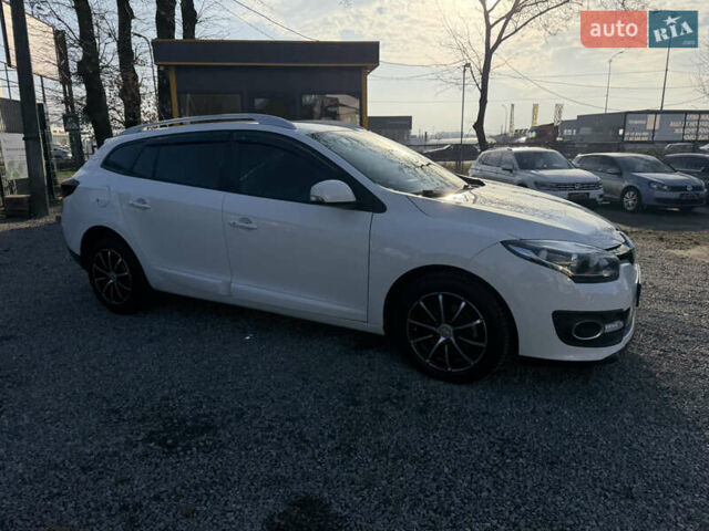 Белый Рено Меган, объемом двигателя 1.46 л и пробегом 178 тыс. км за 8550 $, фото 44 на Automoto.ua