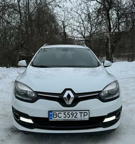 Белый Рено Меган, объемом двигателя 1.6 л и пробегом 227 тыс. км за 7400 $, фото 5 на Automoto.ua