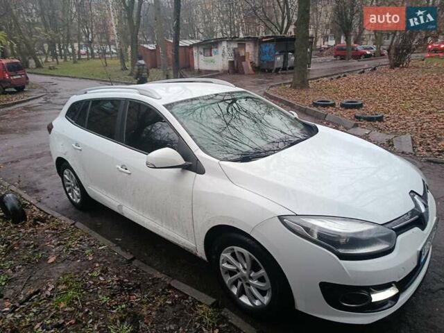 Белый Рено Меган, объемом двигателя 1.5 л и пробегом 296 тыс. км за 8000 $, фото 1 на Automoto.ua