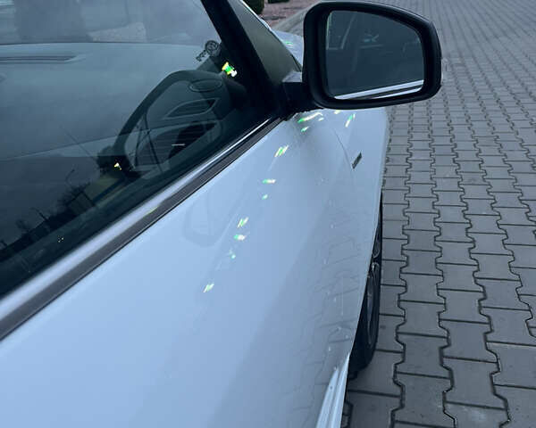 Белый Рено Меган, объемом двигателя 1.5 л и пробегом 223 тыс. км за 9900 $, фото 16 на Automoto.ua