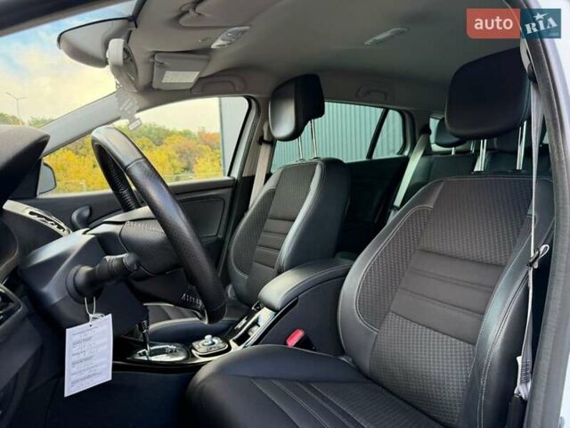 Белый Рено Меган, объемом двигателя 1.5 л и пробегом 192 тыс. км за 10750 $, фото 20 на Automoto.ua