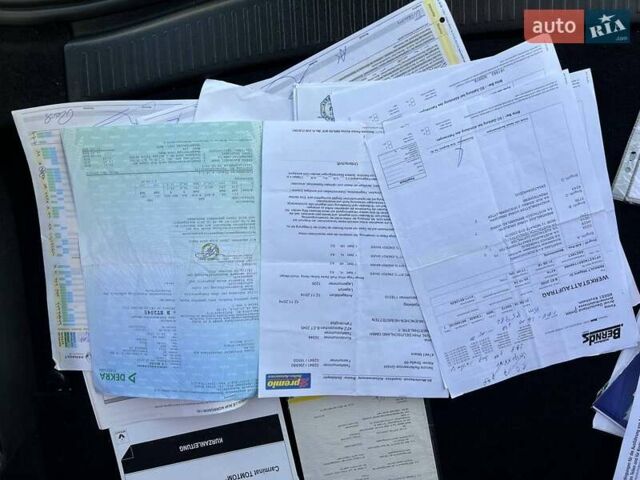 Білий Рено Меган, об'ємом двигуна 1.46 л та пробігом 272 тис. км за 7800 $, фото 58 на Automoto.ua