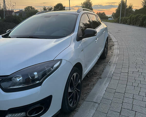 Белый Рено Меган, объемом двигателя 1.6 л и пробегом 185 тыс. км за 8300 $, фото 5 на Automoto.ua