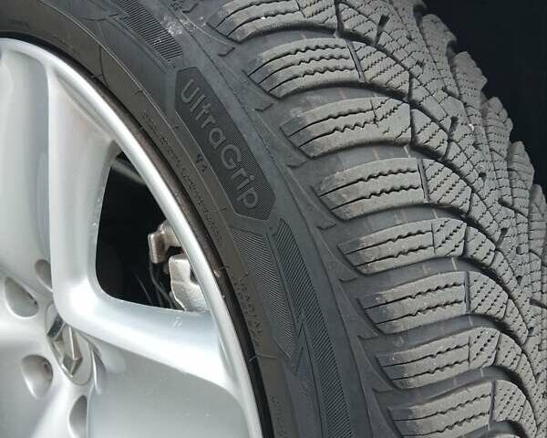 Белый Рено Меган, объемом двигателя 1.46 л и пробегом 238 тыс. км за 8800 $, фото 3 на Automoto.ua