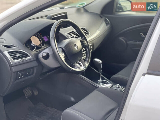 Білий Рено Меган, об'ємом двигуна 1.5 л та пробігом 225 тис. км за 9700 $, фото 27 на Automoto.ua