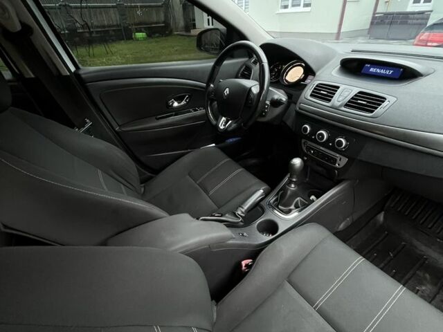 Белый Рено Меган, объемом двигателя 0 л и пробегом 297 тыс. км за 6790 $, фото 9 на Automoto.ua