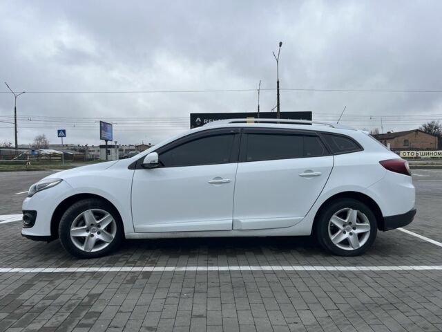 Белый Рено Меган, объемом двигателя 1.5 л и пробегом 330 тыс. км за 8500 $, фото 3 на Automoto.ua