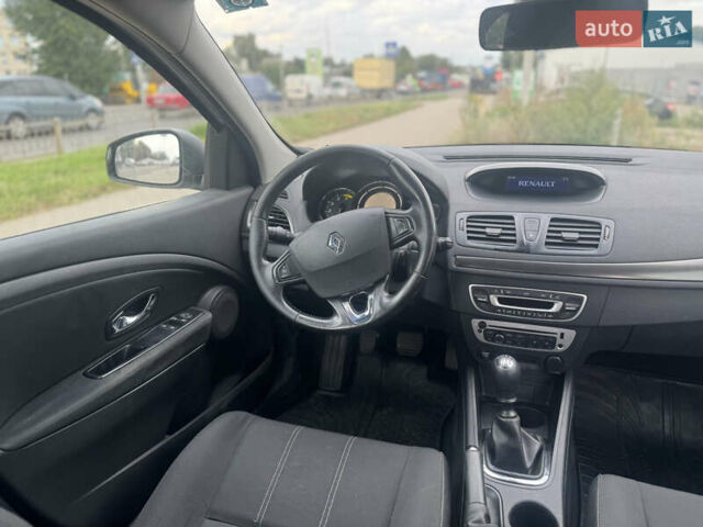 Белый Рено Меган, объемом двигателя 1.5 л и пробегом 280 тыс. км за 7750 $, фото 27 на Automoto.ua