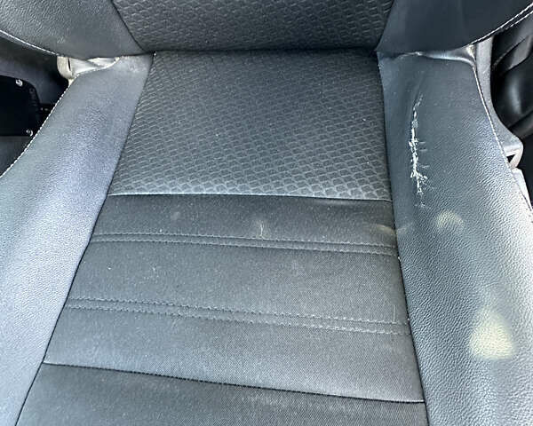 Белый Рено Меган, объемом двигателя 1.6 л и пробегом 185 тыс. км за 8300 $, фото 9 на Automoto.ua