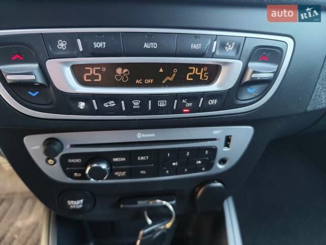 Білий Рено Меган, об'ємом двигуна 1.5 л та пробігом 165 тис. км за 8150 $, фото 35 на Automoto.ua