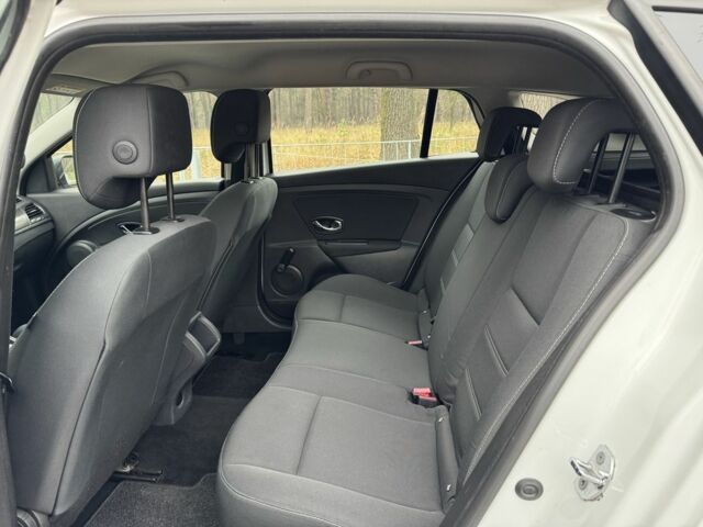 Белый Рено Меган, объемом двигателя 1.5 л и пробегом 214 тыс. км за 7700 $, фото 21 на Automoto.ua