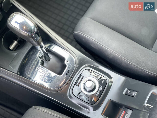 Білий Рено Меган, об'ємом двигуна 1.5 л та пробігом 225 тис. км за 9700 $, фото 26 на Automoto.ua