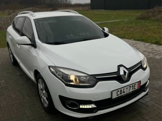 Белый Рено Меган, объемом двигателя 0 л и пробегом 297 тыс. км за 6790 $, фото 3 на Automoto.ua
