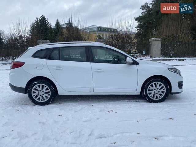 Білий Рено Меган, об'ємом двигуна 1.46 л та пробігом 245 тис. км за 7550 $, фото 5 на Automoto.ua