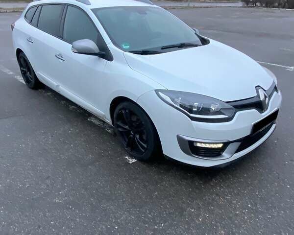 Белый Рено Меган, объемом двигателя 2 л и пробегом 230 тыс. км за 12500 $, фото 1 на Automoto.ua