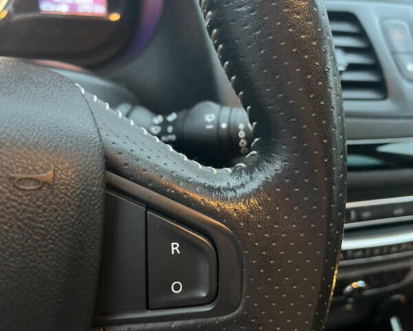 Белый Рено Меган, объемом двигателя 1.5 л и пробегом 223 тыс. км за 9900 $, фото 1 на Automoto.ua