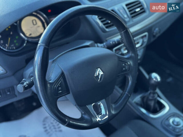 Белый Рено Меган, объемом двигателя 1.5 л и пробегом 261 тыс. км за 7999 $, фото 36 на Automoto.ua