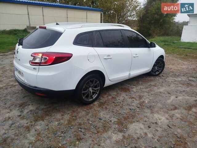 Белый Рено Меган, объемом двигателя 1.5 л и пробегом 263 тыс. км за 8200 $, фото 1 на Automoto.ua