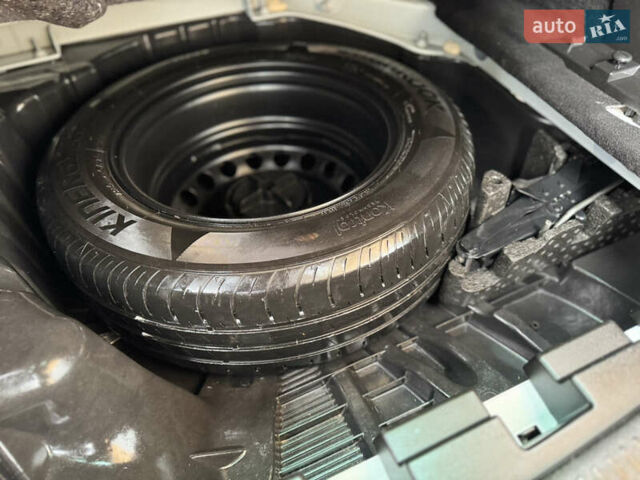 Белый Рено Меган, объемом двигателя 1.5 л и пробегом 225 тыс. км за 9850 $, фото 31 на Automoto.ua