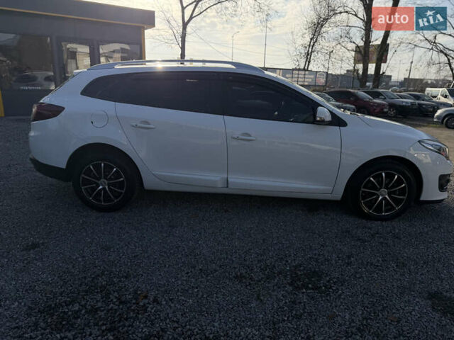 Белый Рено Меган, объемом двигателя 1.46 л и пробегом 178 тыс. км за 8550 $, фото 40 на Automoto.ua