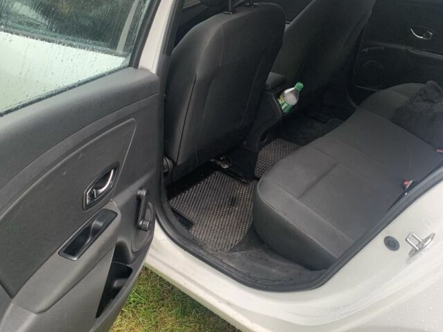 Білий Рено Меган, об'ємом двигуна 1.5 л та пробігом 226 тис. км за 7900 $, фото 7 на Automoto.ua