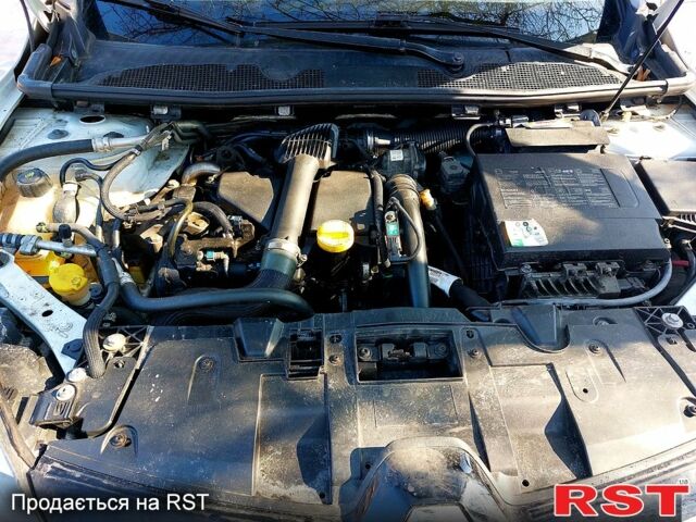 Белый Рено Меган, объемом двигателя 1.5 л и пробегом 223 тыс. км за 8500 $, фото 8 на Automoto.ua