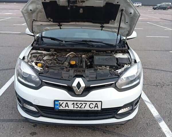 Белый Рено Меган, объемом двигателя 1.46 л и пробегом 238 тыс. км за 8800 $, фото 5 на Automoto.ua