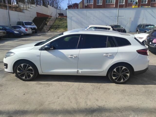 Белый Рено Меган, объемом двигателя 1.6 л и пробегом 281 тыс. км за 8000 $, фото 6 на Automoto.ua